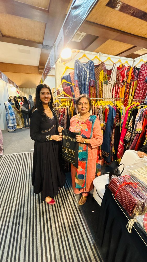 Shoppers at the Vastravan stall